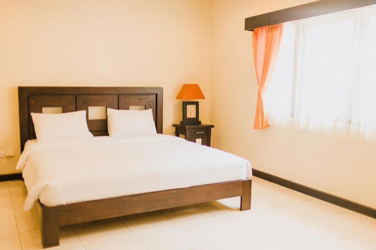 Hotel Intansari Denpasar Extérieur photo