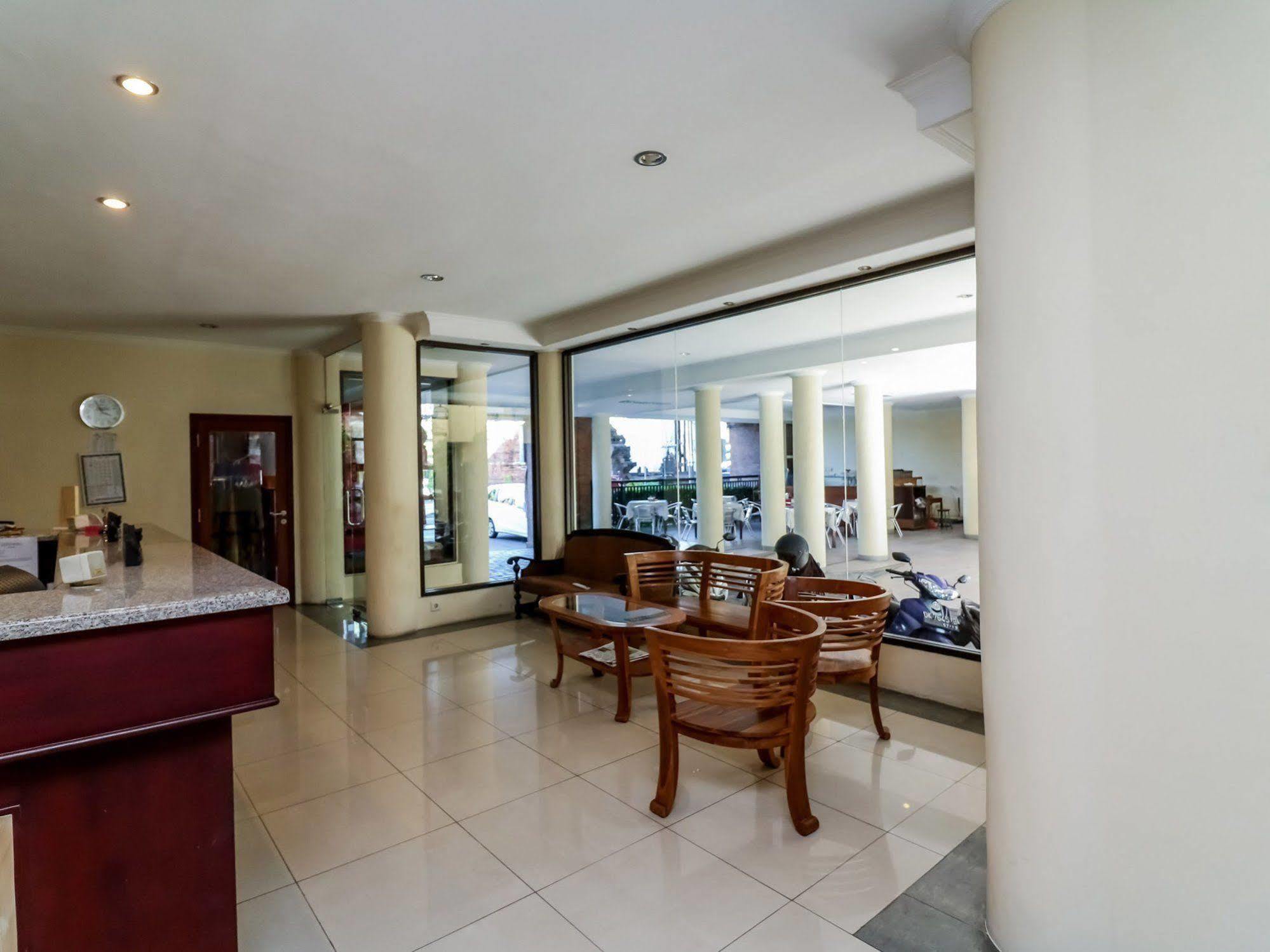 Hotel Intansari Denpasar Extérieur photo