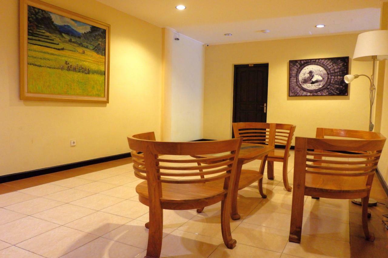 Hotel Intansari Denpasar Extérieur photo